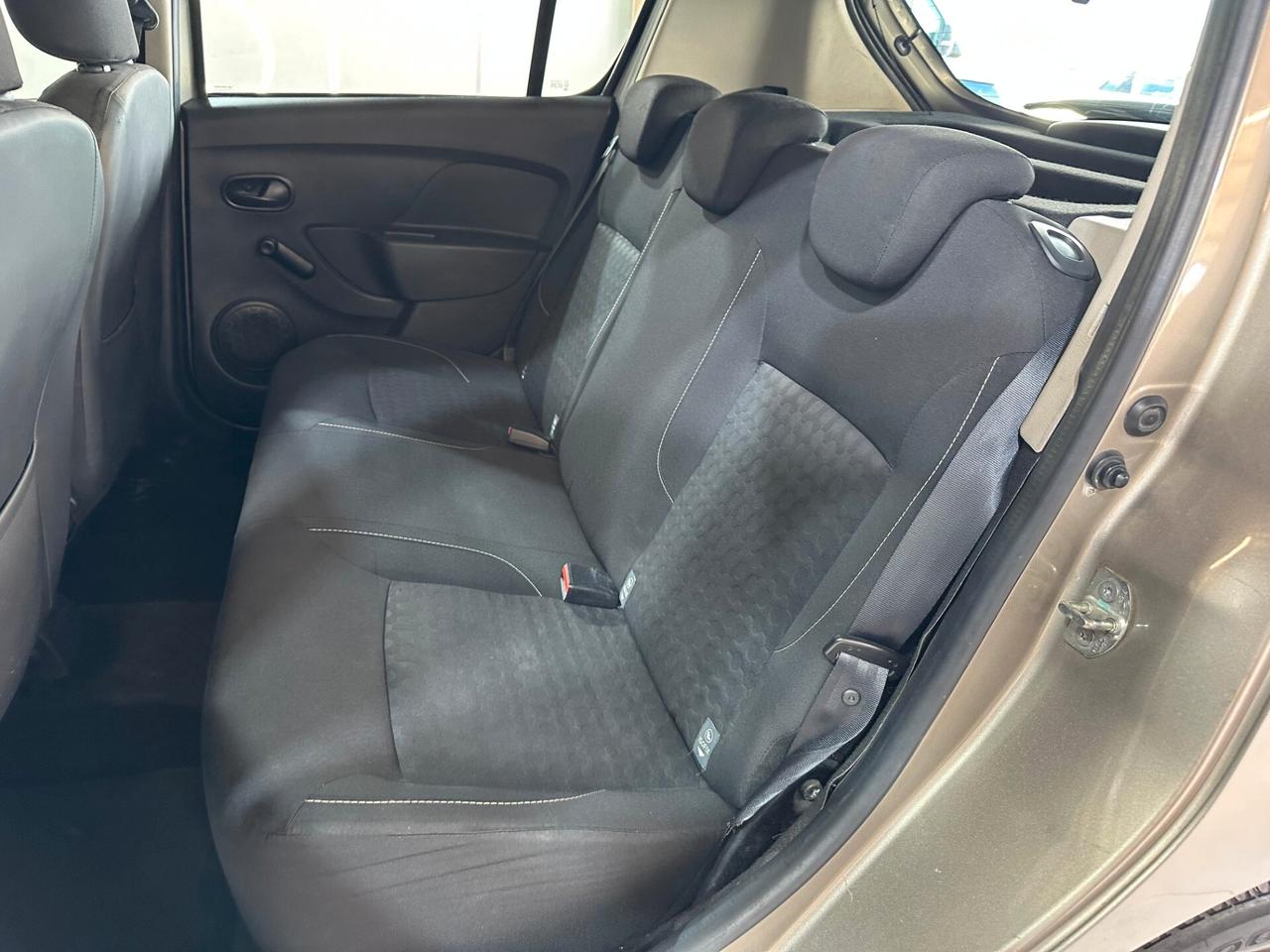 Dacia Sandero 1.2 Laureate Gpl 75cv