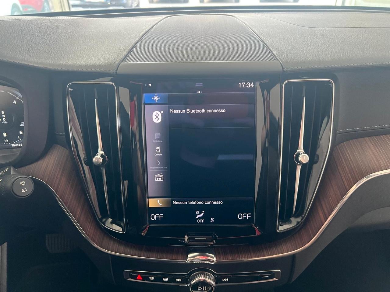 Volvo XC 60 XC60 B4 (d) AWD Geartronic Inscription 2020