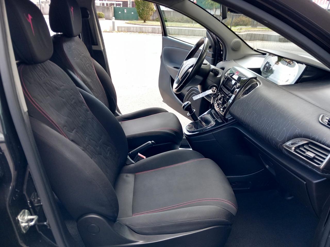 Lancia Ypsilon 1.2 EURO 6 Platinum