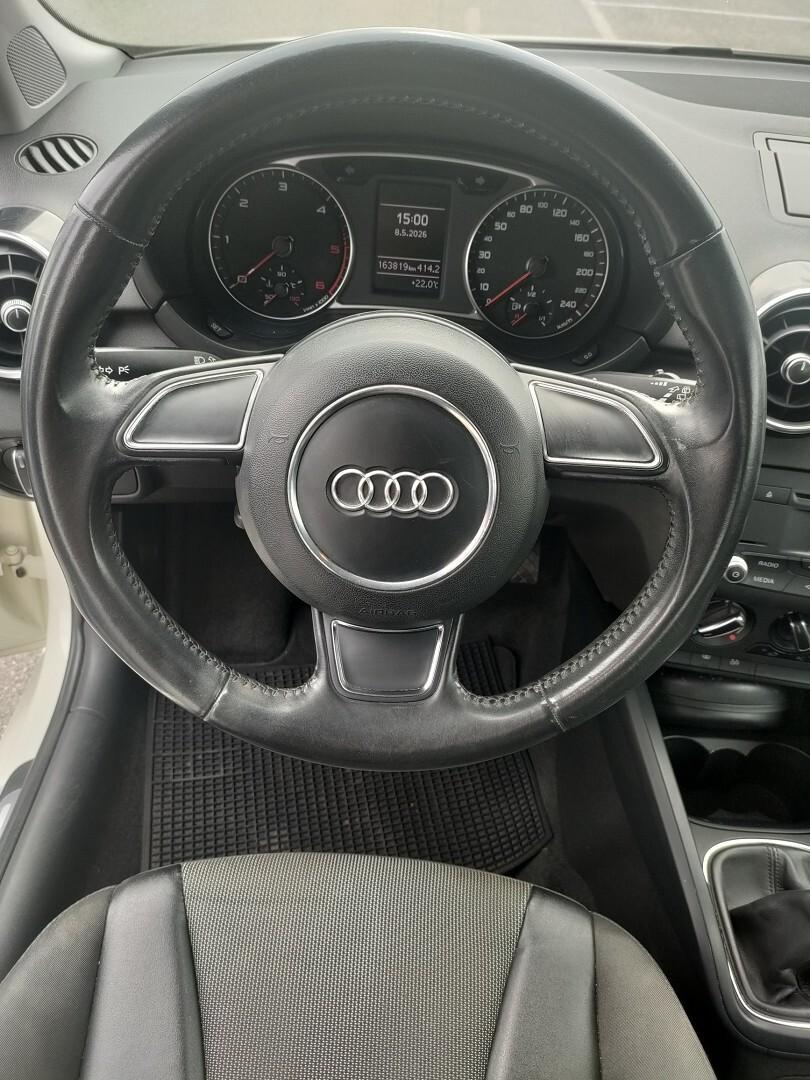 AUDI A1 1.6 tdi Attraction c/clima 90cv