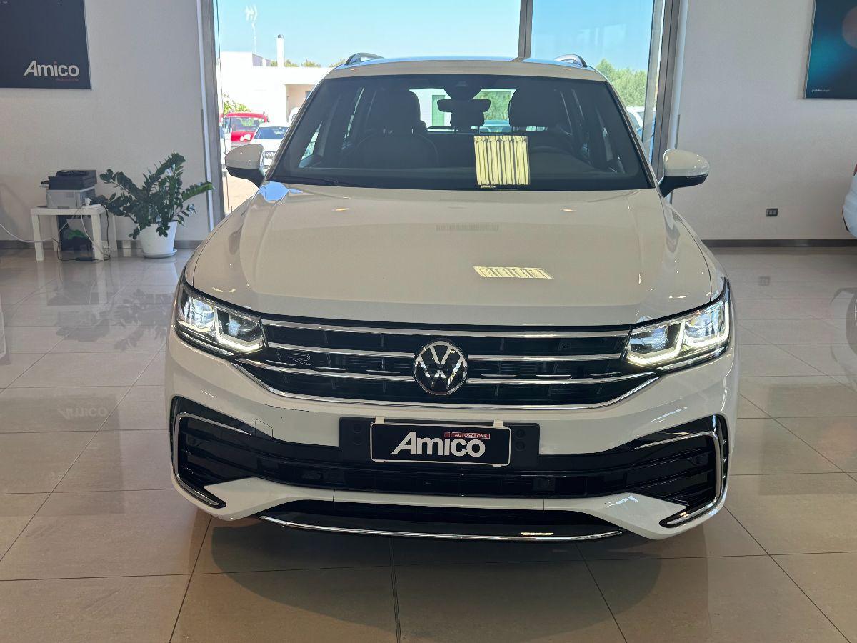 VOLKSWAGEN Tiguan 2.0 TDI DSG R-Line Luci ambient/Retroc