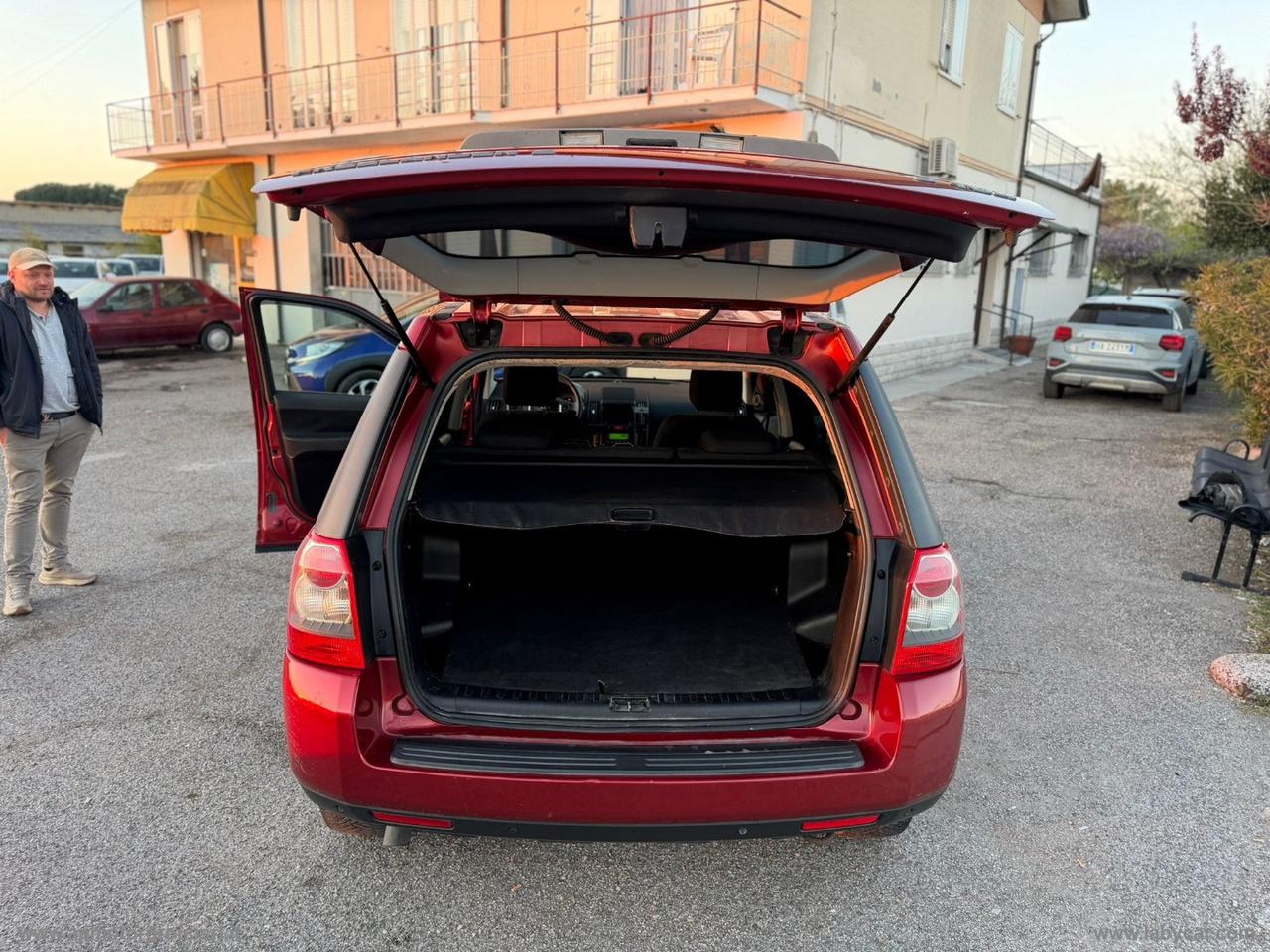 LAND ROVER Freelander 2.2 TD4 S.W. S