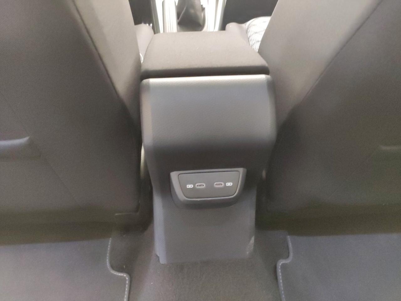 Volkswagen Taigo 1.0 TSI 115 CV R-Line