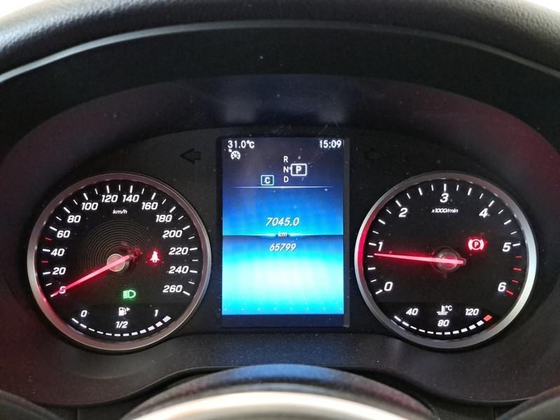 MERCEDES-BENZ GLC 220 d 4Matic Business aut.