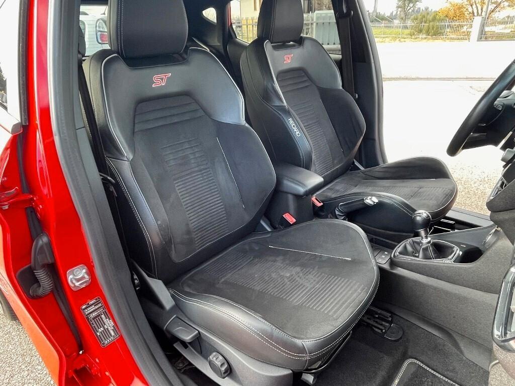 Ford Fiesta 1.5 Ecoboost 200 CV 5 porte ST