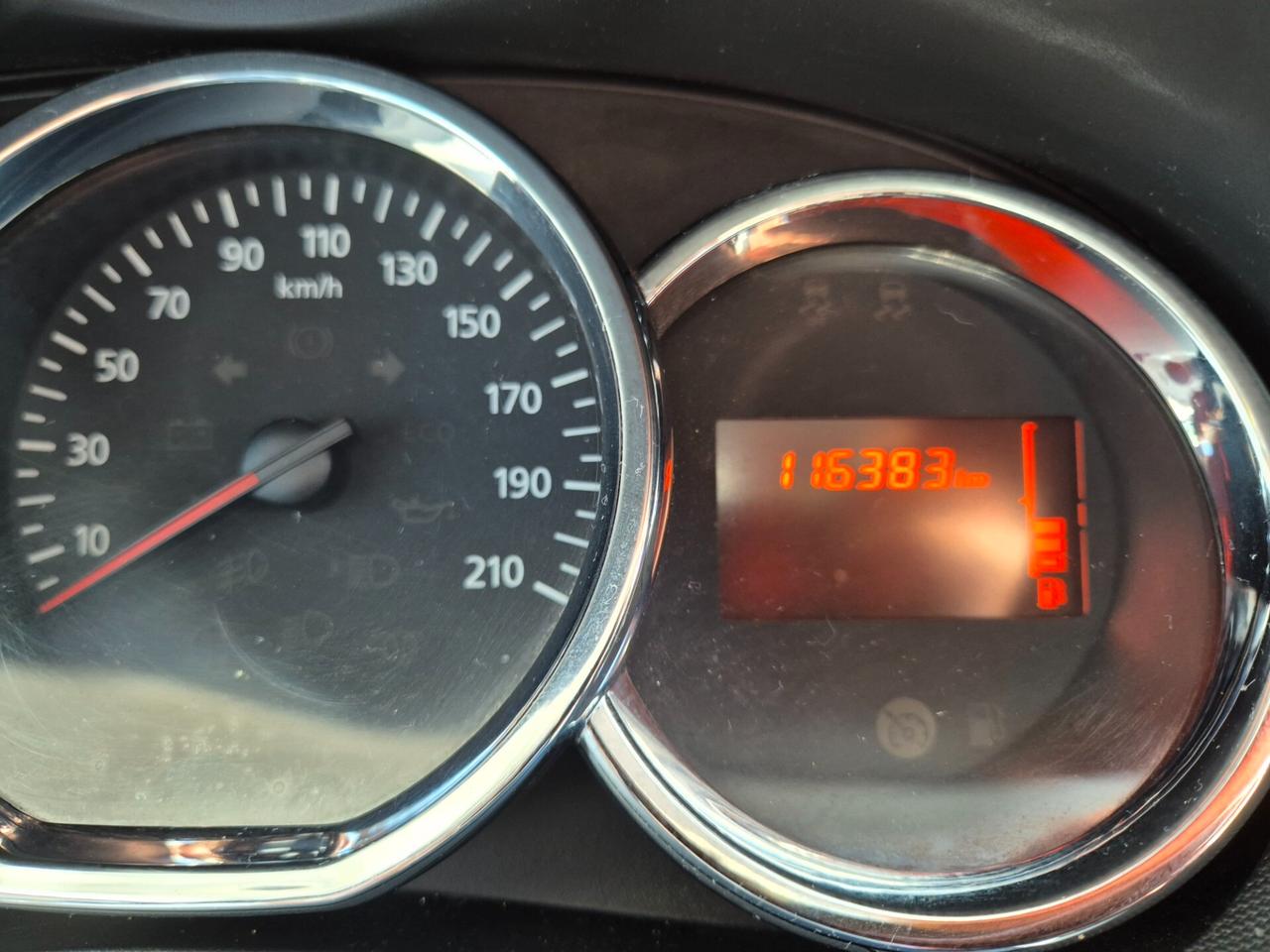 Dacia Duster 1.6 110CV 4x2 Lauréate POCHISSIMI KM