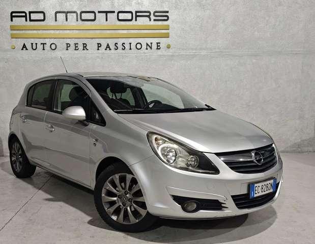 Opel Corsa Benzina Neopatentati