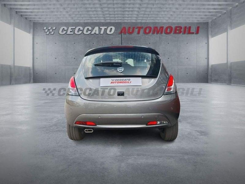 Lancia Ypsilon Ypsilon 1.0 firefly hybrid Platino s&s 70cv