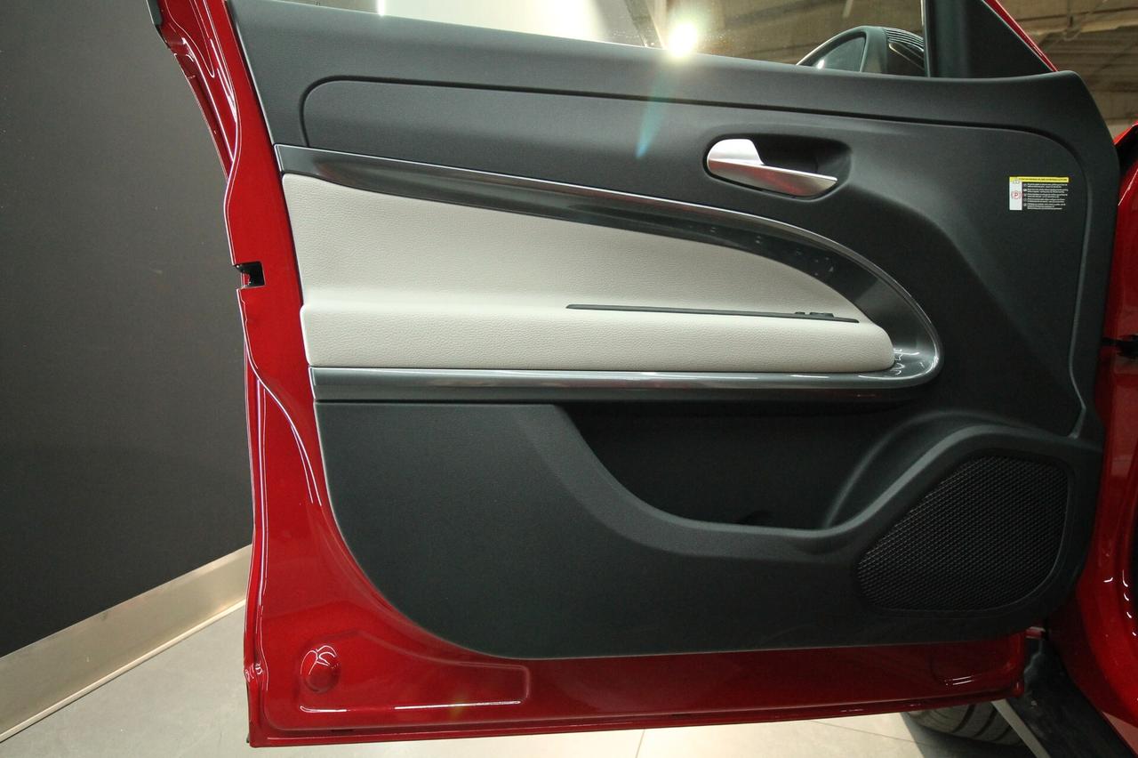 FIAT 600 1.2 HYBRID LA PRIMA 110 CV