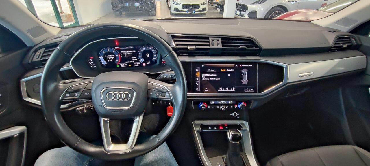 Audi Q3 35 TDI quattro Business Advanced