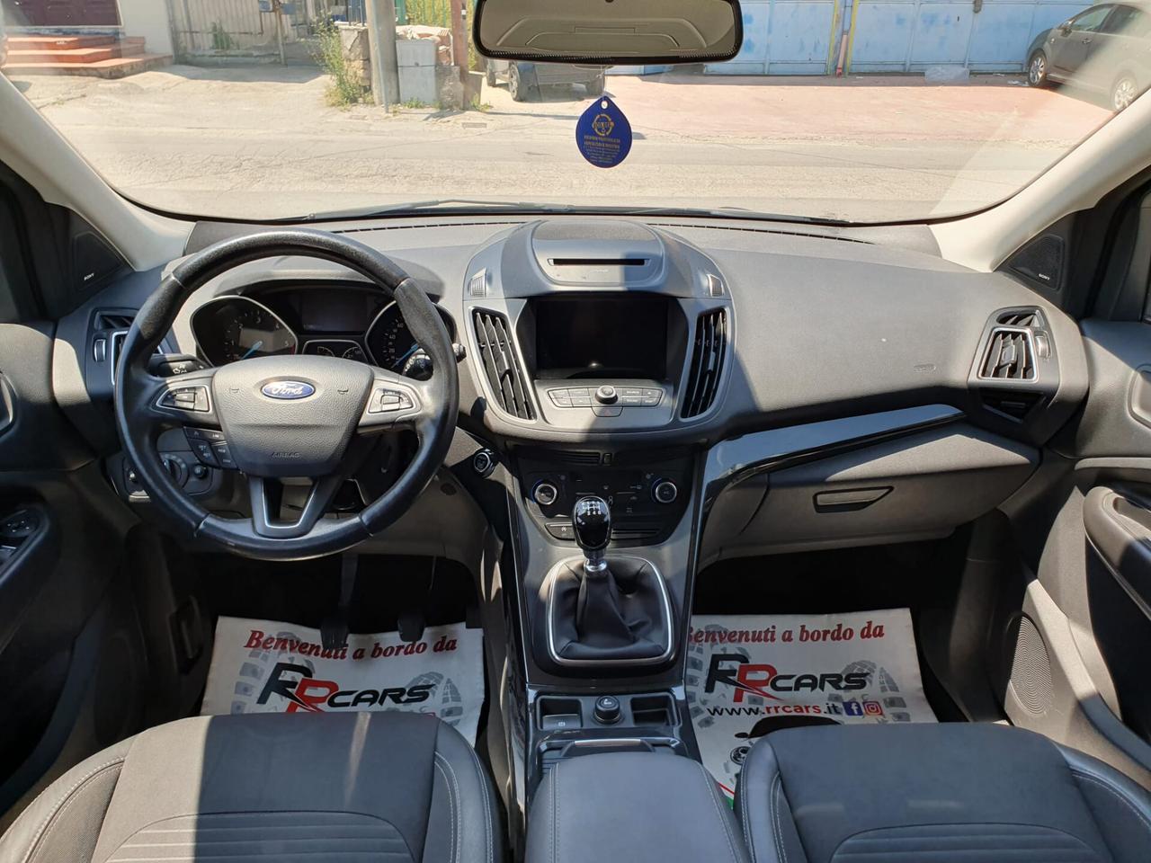 Ford Kuga 1.5 TDCI 120CV S&S 2WD Powershift ST-Line Business