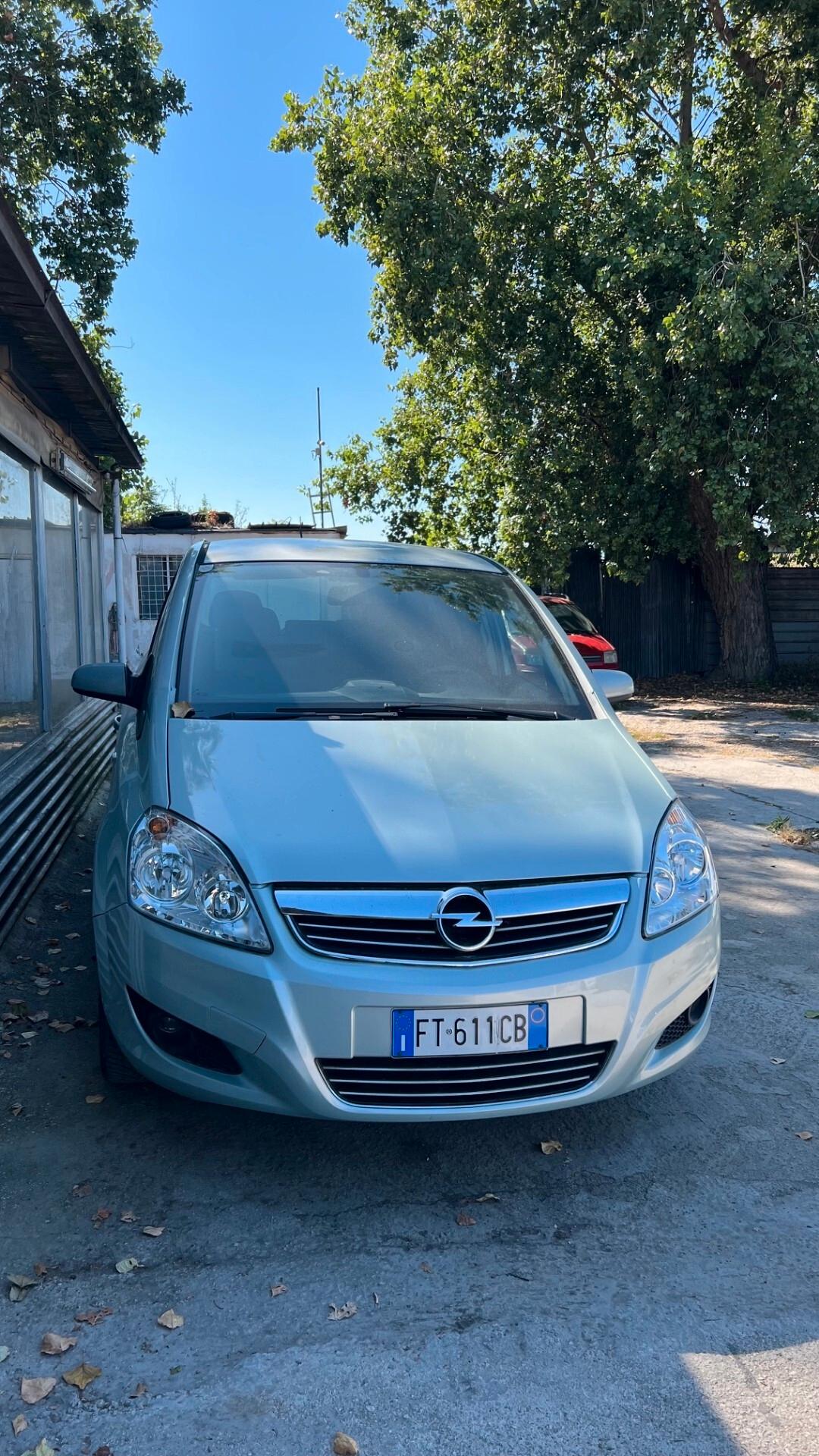 Opel Zafira 1.6 16V ecoM 94CV Cosmo