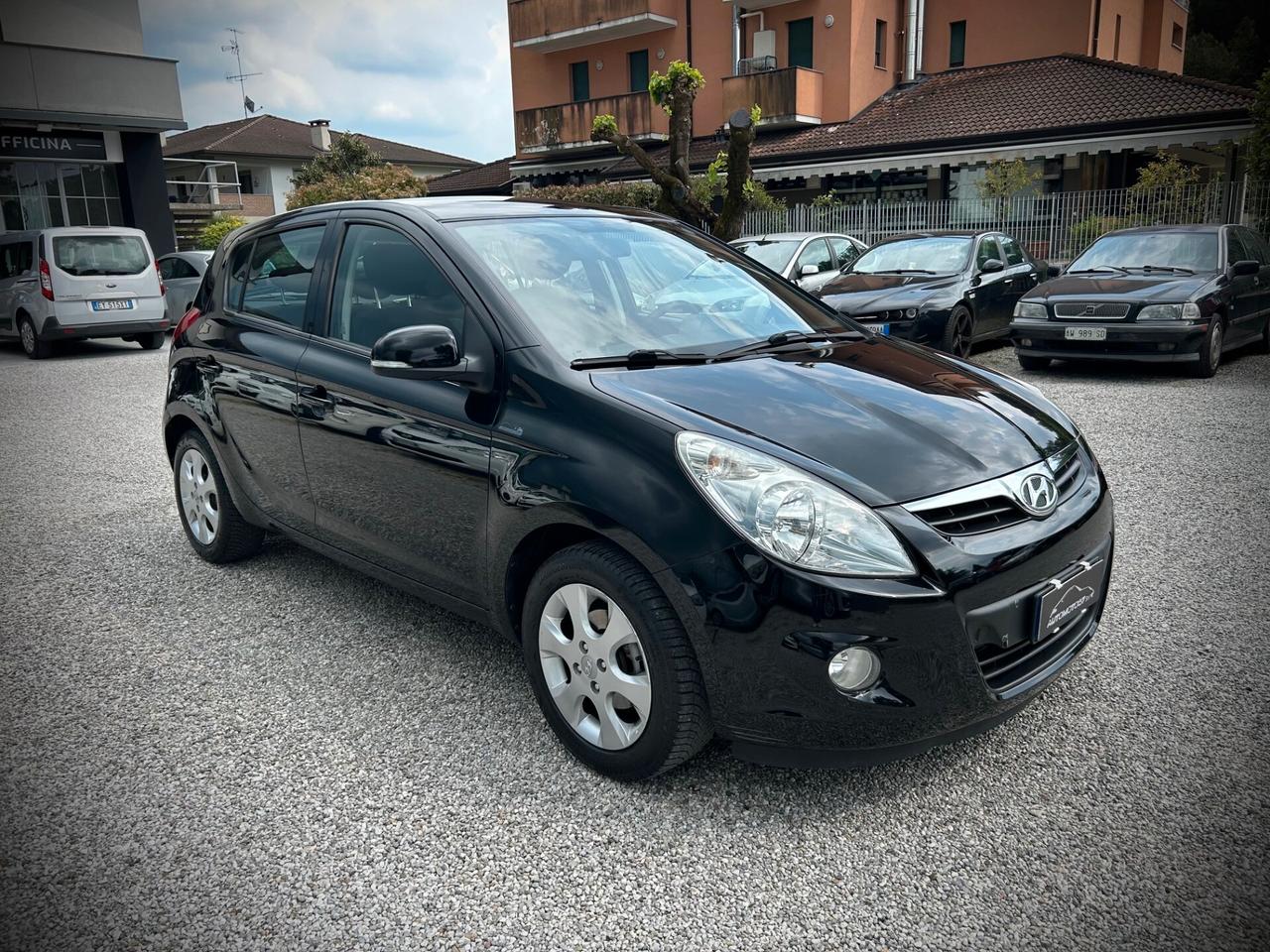 Hyundai i20 1.2 5p. NEOPATENTATI