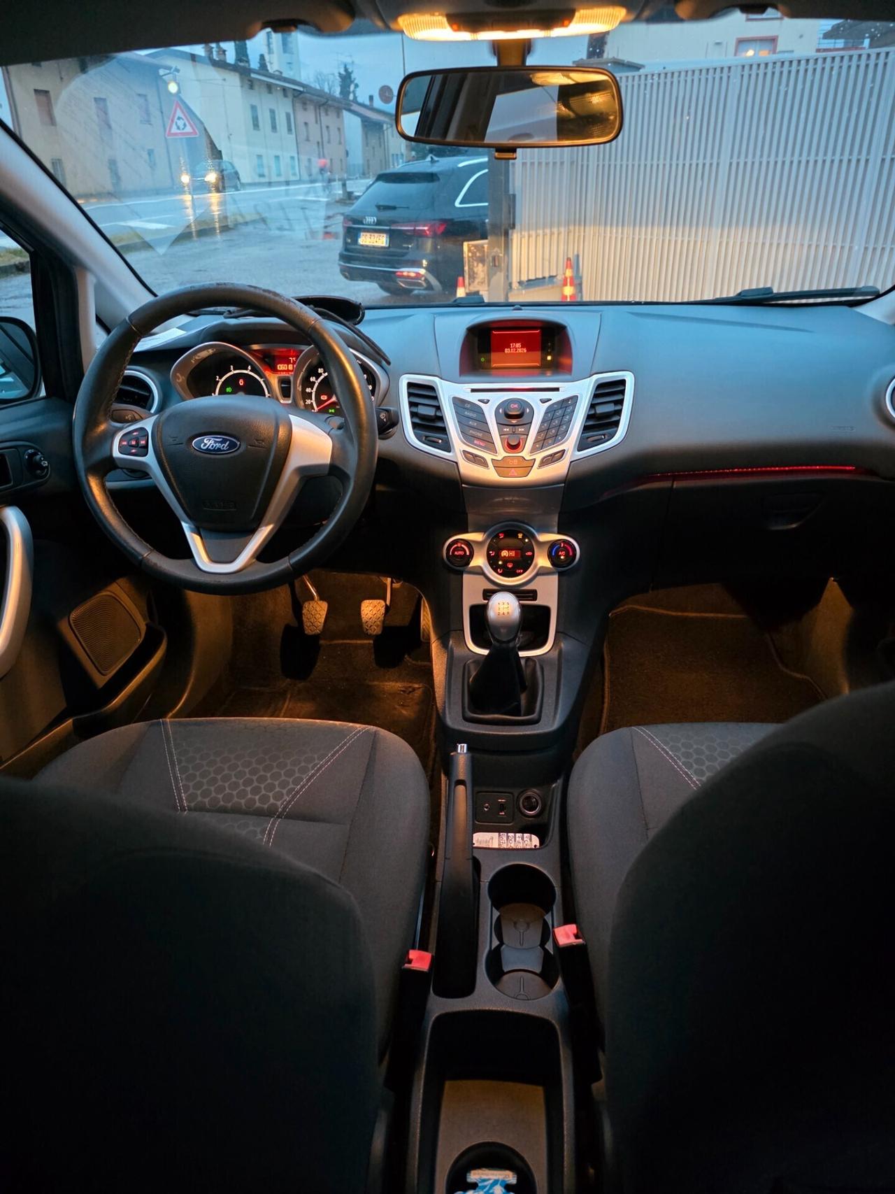 Ford Fiesta 1.2B unico proprietario garantita 12M