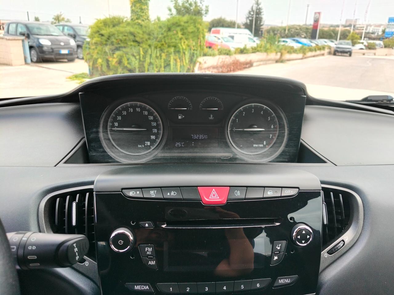 Lancia Ypsilon 1.2 69 CV 5 porte Silver