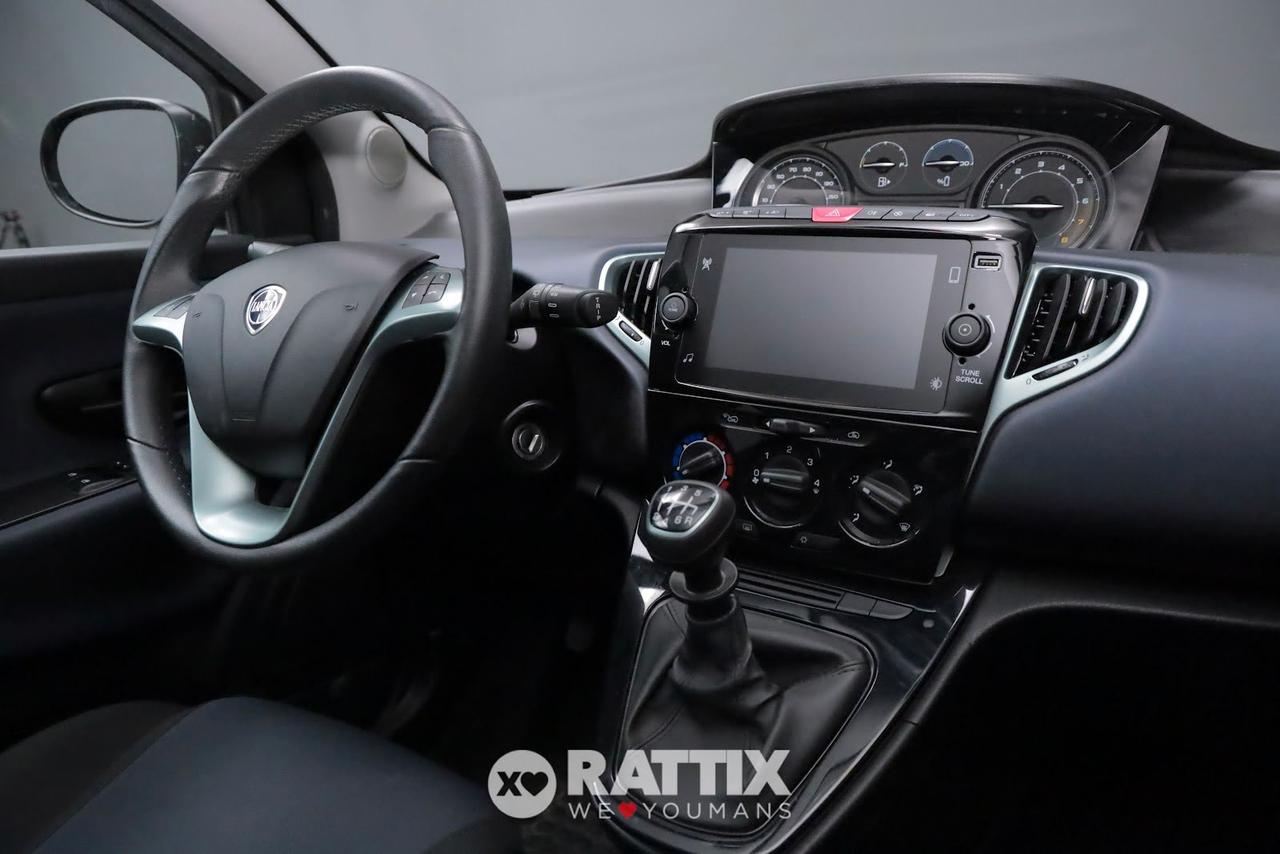 Lancia Ypsilon 1.0 Firefly Hybrid 70CV Platino
