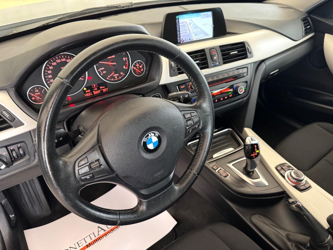 BMW 316d Automatic Touring - Navi