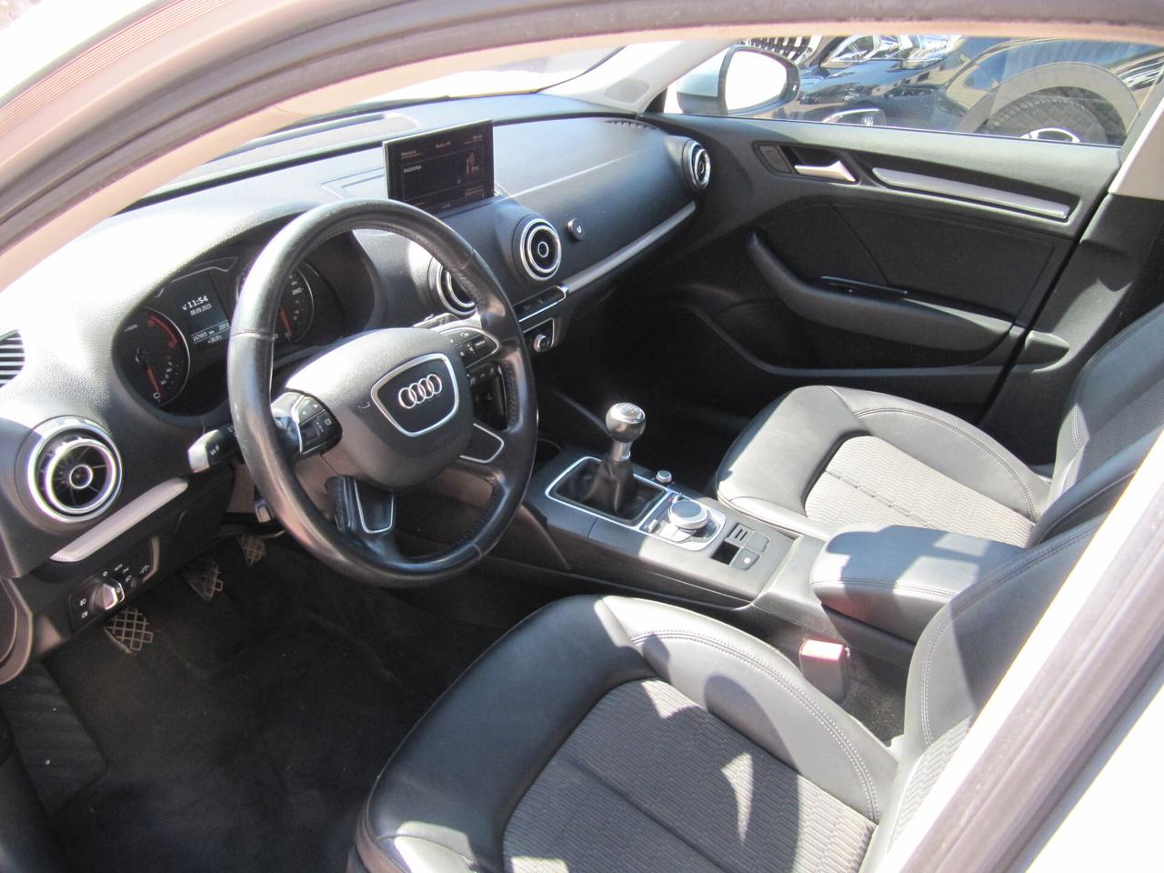 Audi A3 SPB 1.6 TDI clean diesel Ambition