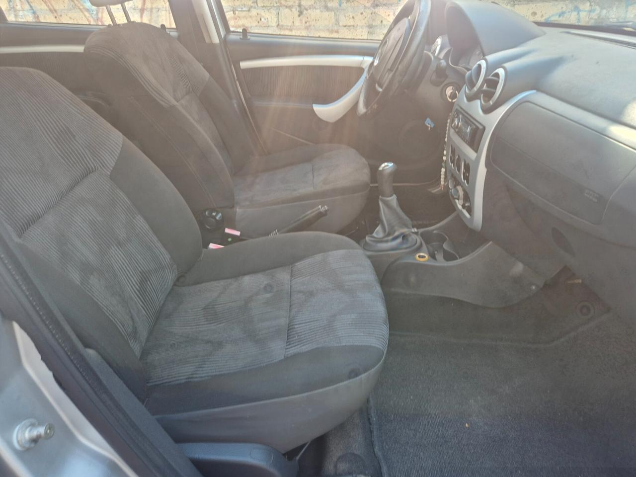 DACIA SANDERO 1.4 GPL ACCESSORIATA DI TUTTO 2010