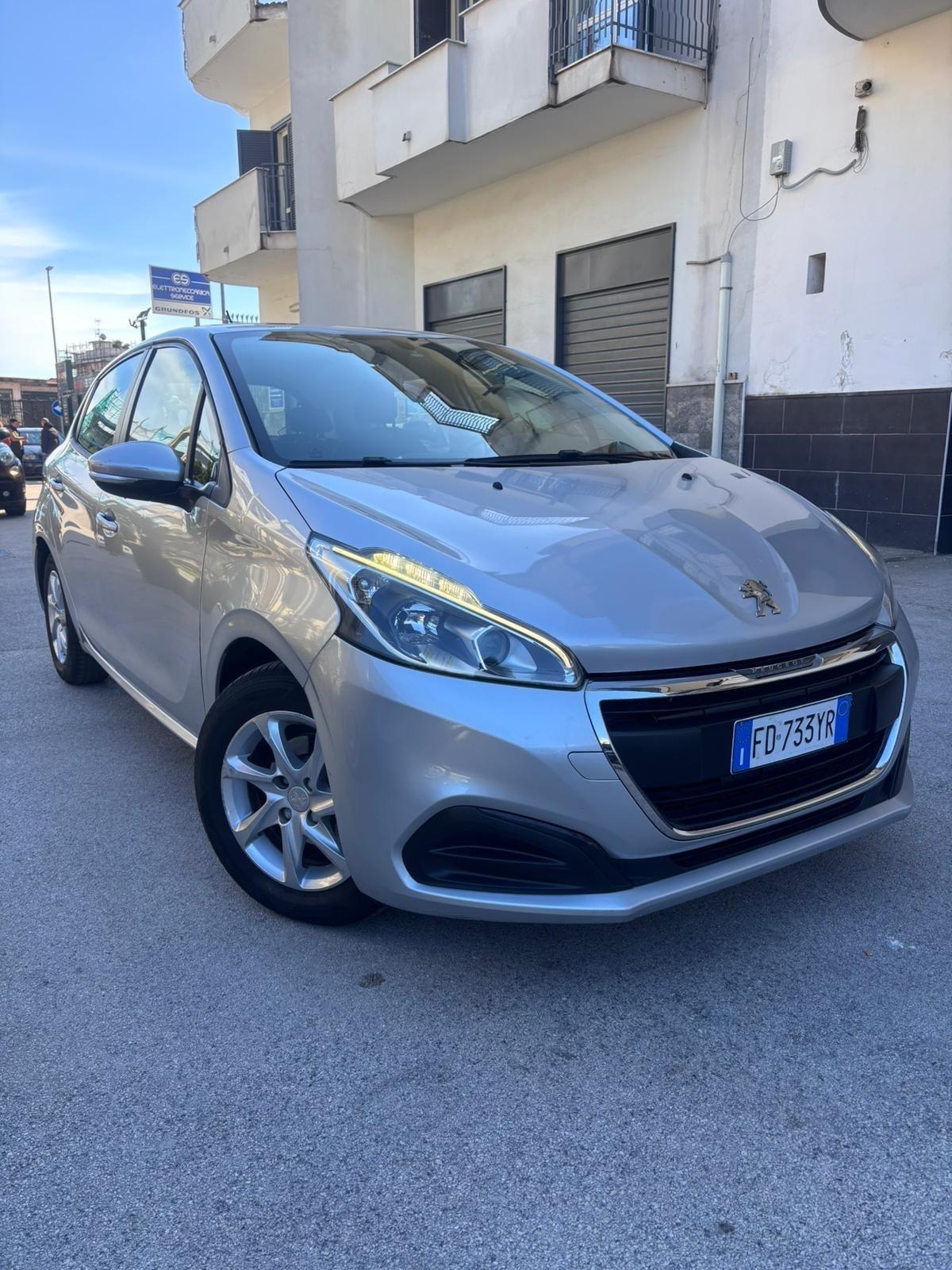 Peugeot 208 1o Serie Pure Tech 82 5P Allure