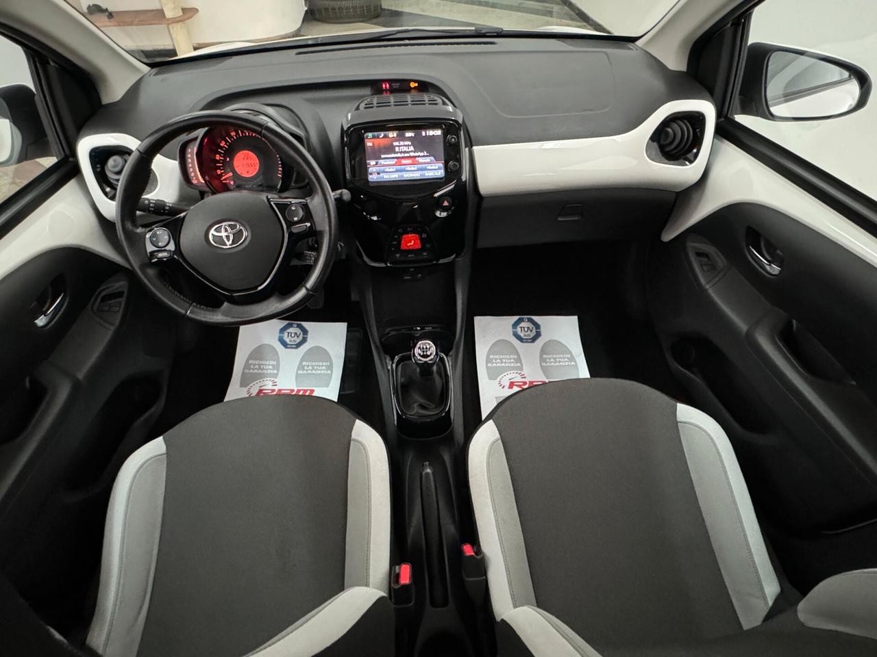 Toyota Aygo 1.0 VVT-i 69 CV 5 porte x-play