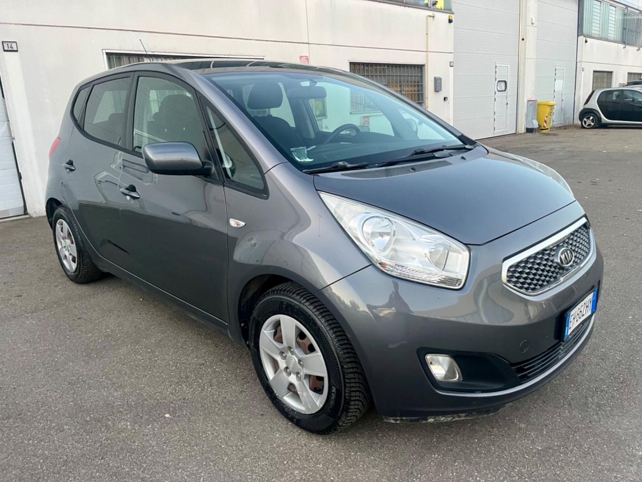 Kia Venga 1.4benz 2011 152.000km perfetta per neopatentati