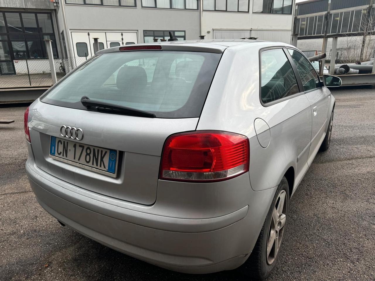 Audi A3 1.6 Ambition - solo per pezzi di ricambio