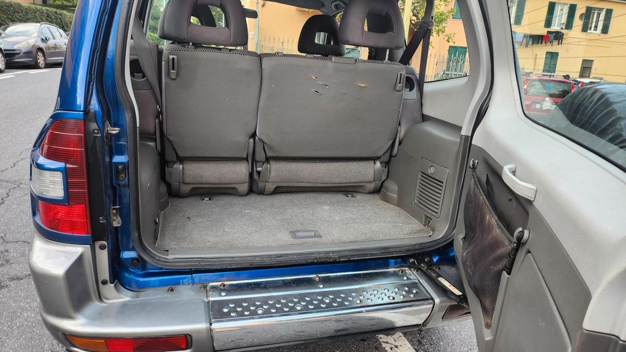 Mitsubishi Pajero 2.5 TDI 3p. GLS1