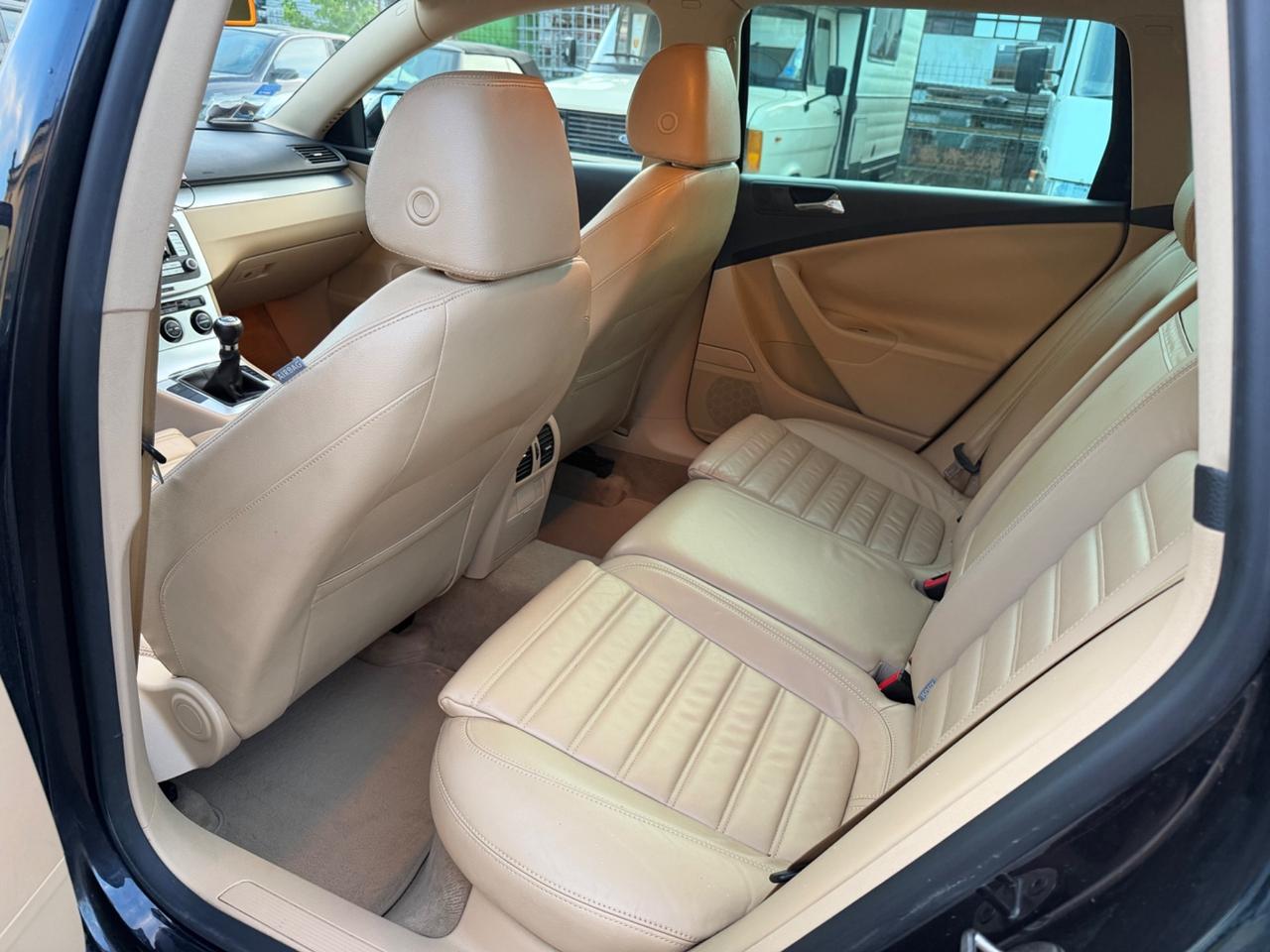Volkswagen Passat 2.0 TDI DPF Var. Highline