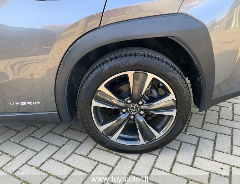 Lexus UX Hybrid Luxury