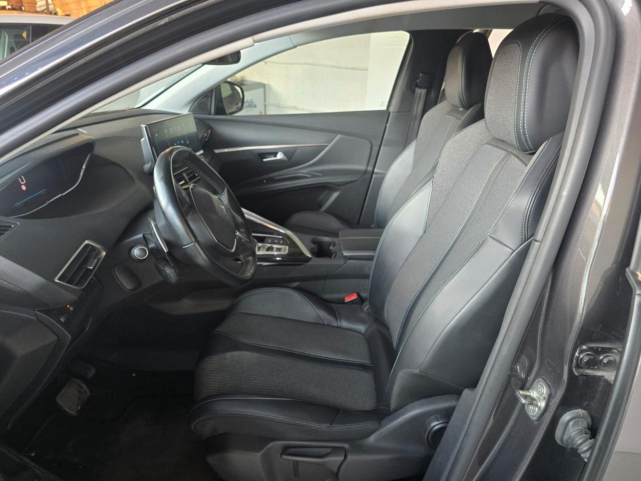 Peugeot 3008 BlueHDi 130 S&S Allure