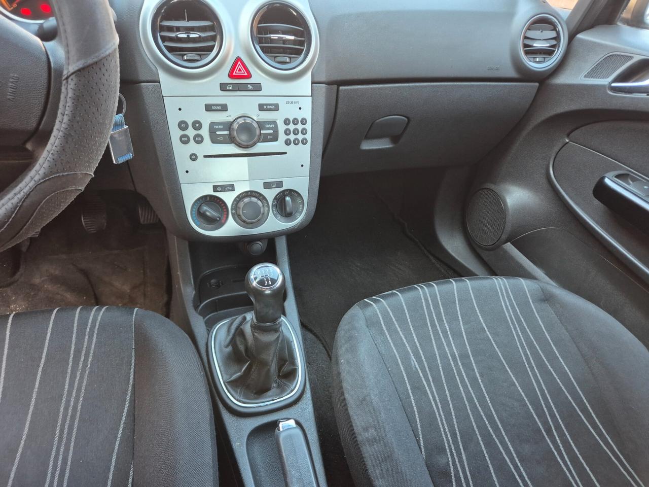 OPEL CORSA 1.3 M.JET NUOVISSIMA E FULL 2011