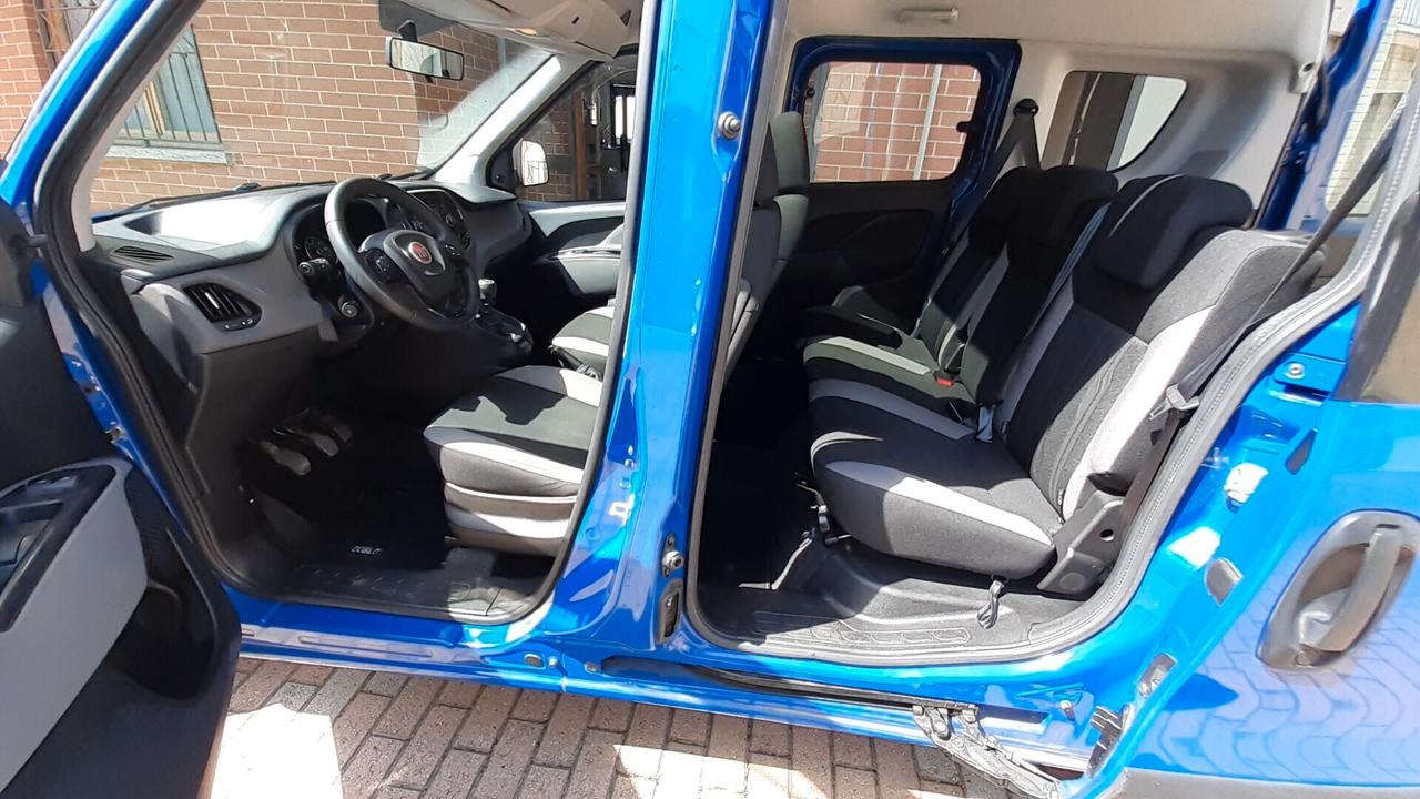 Doblò 1.6 MJT 120CV trasporto disabili pedana