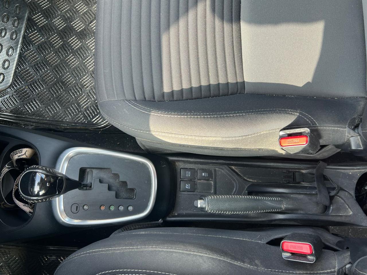 Toyota Yaris Active 1.5 VVT-i HEV #9713