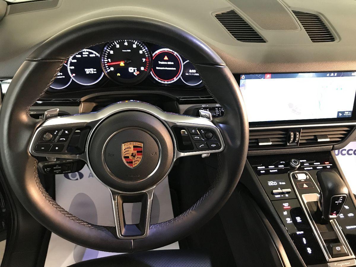 PORSCHE Cayenne 3.0 V6