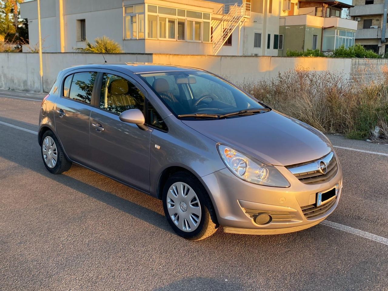 Opel Corsa 1.2 80CV 5 porte GPL-TECH Club