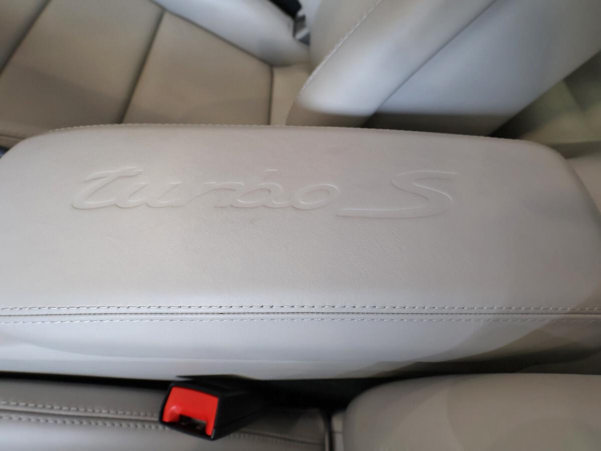 Porsche 911 3.8 Turbo S Coupé