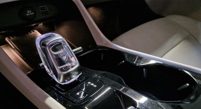 VOLVO XC40 T4 GERATRONIC INSCRIPTION CV.190 KM. 47.000