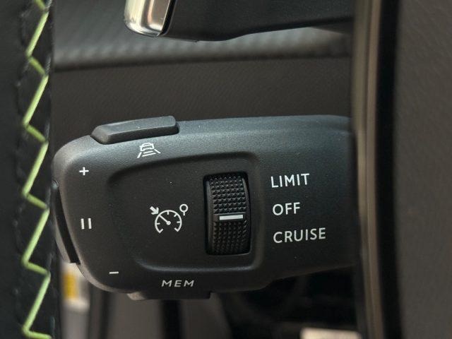 PEUGEOT 2008 Hybrid 136 e-DCS6 GT da?319,00