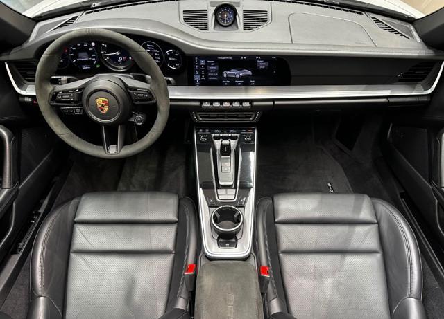 PORSCHE 992 911 Carrera 4S Cabriolet