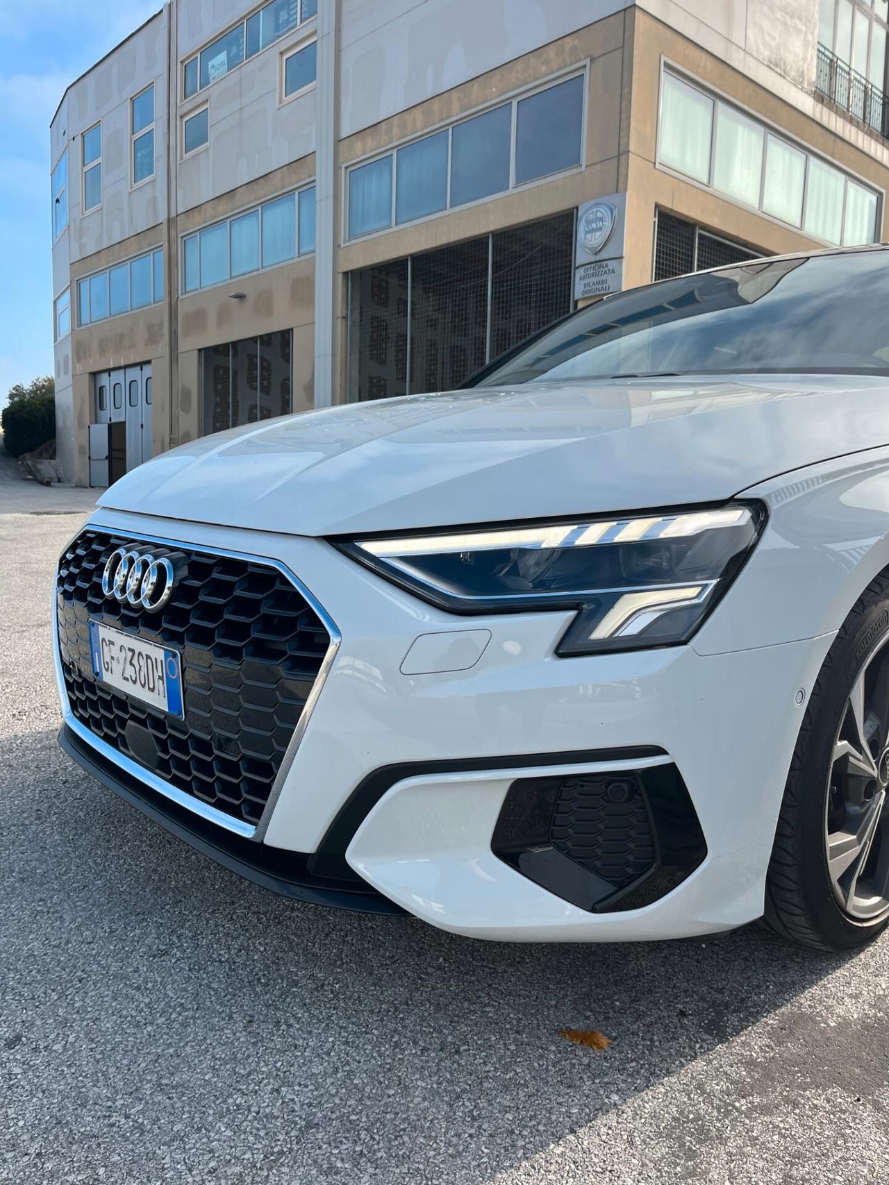 Audi A3 SPB 30 g-tron S tronic S line edition