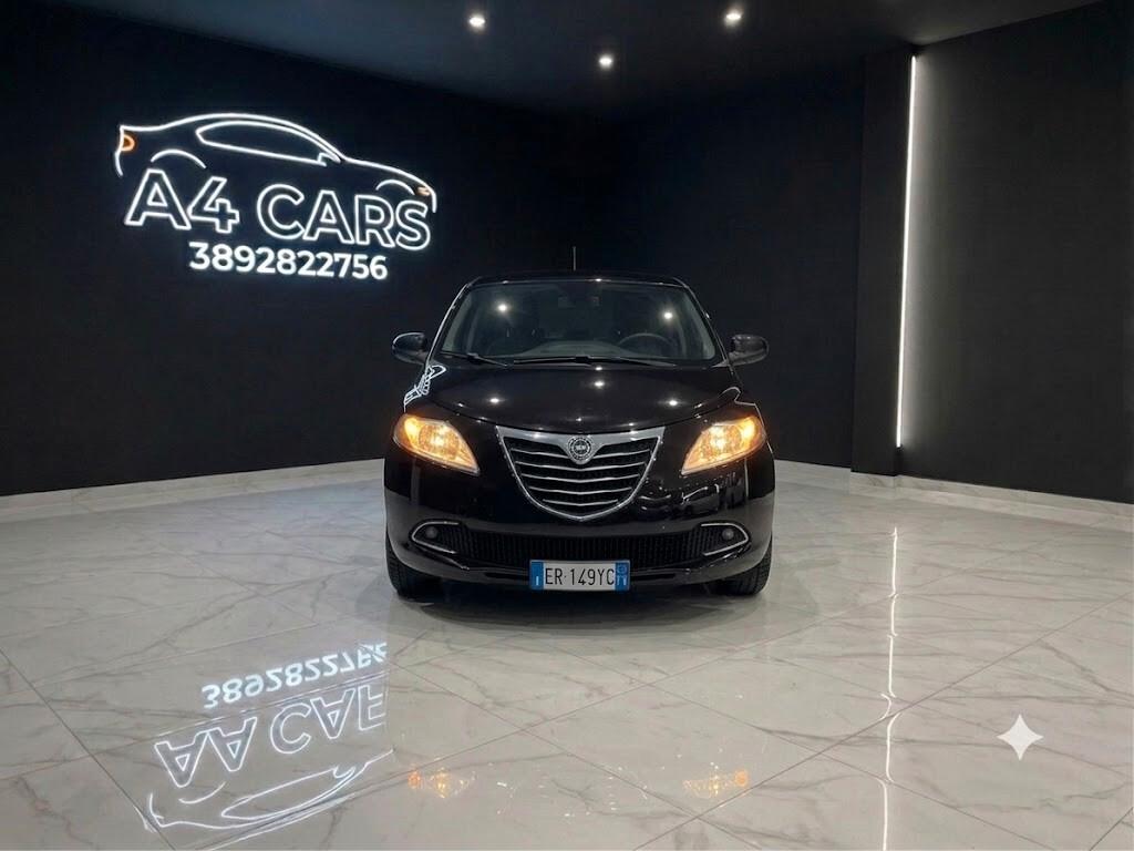 Lancia Ypsilon 1.2 69 CV Unyca