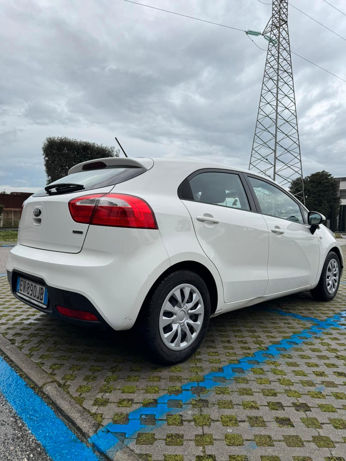 Kia Rio 1.1 CRDi 5p. Active ANNO 2014