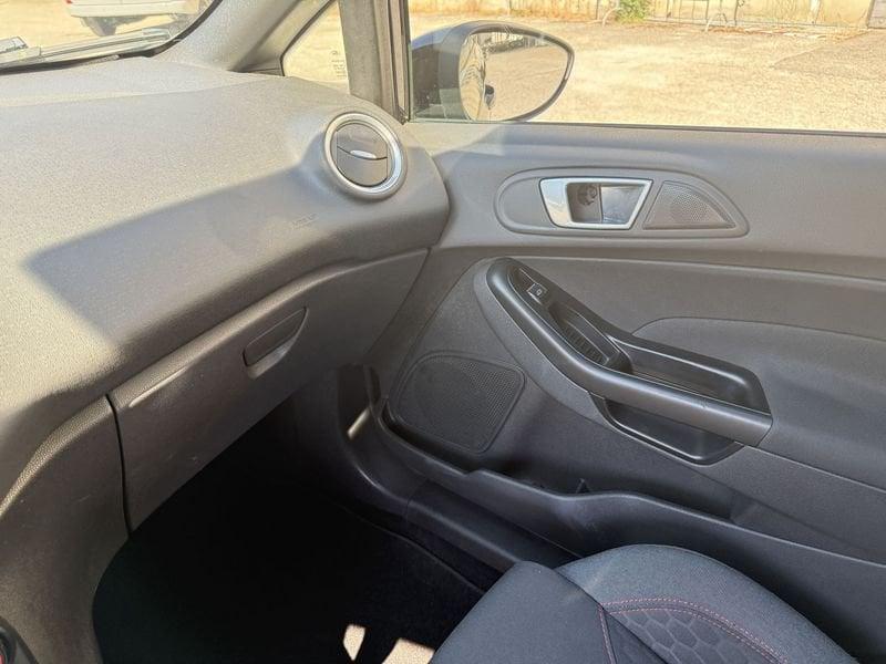 Ford Fiesta 1.5 TDCi 75CV ST-Line