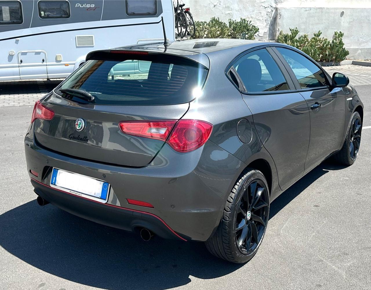 Alfa Romeo Giulietta 2.0 JTDm-2 150 CV allestimenti sportiva quadrifoglio
