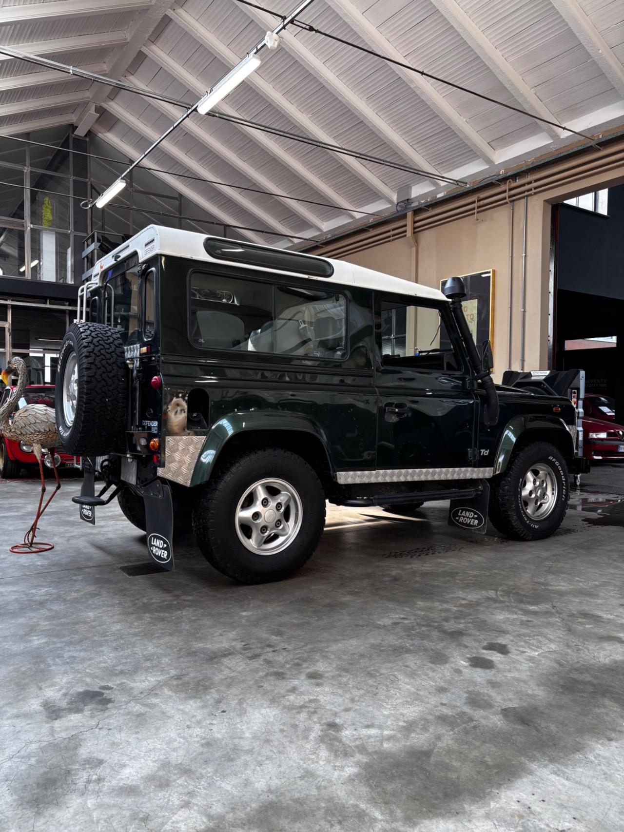 Land Rover Defender 90 2.5 Td5