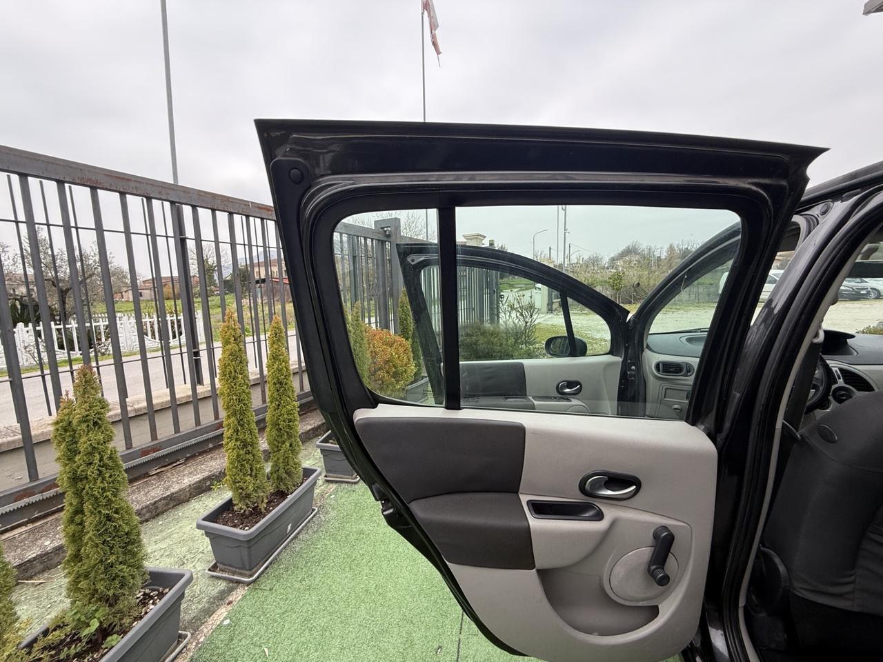 MODUS 1.5 DCI 65 CV
