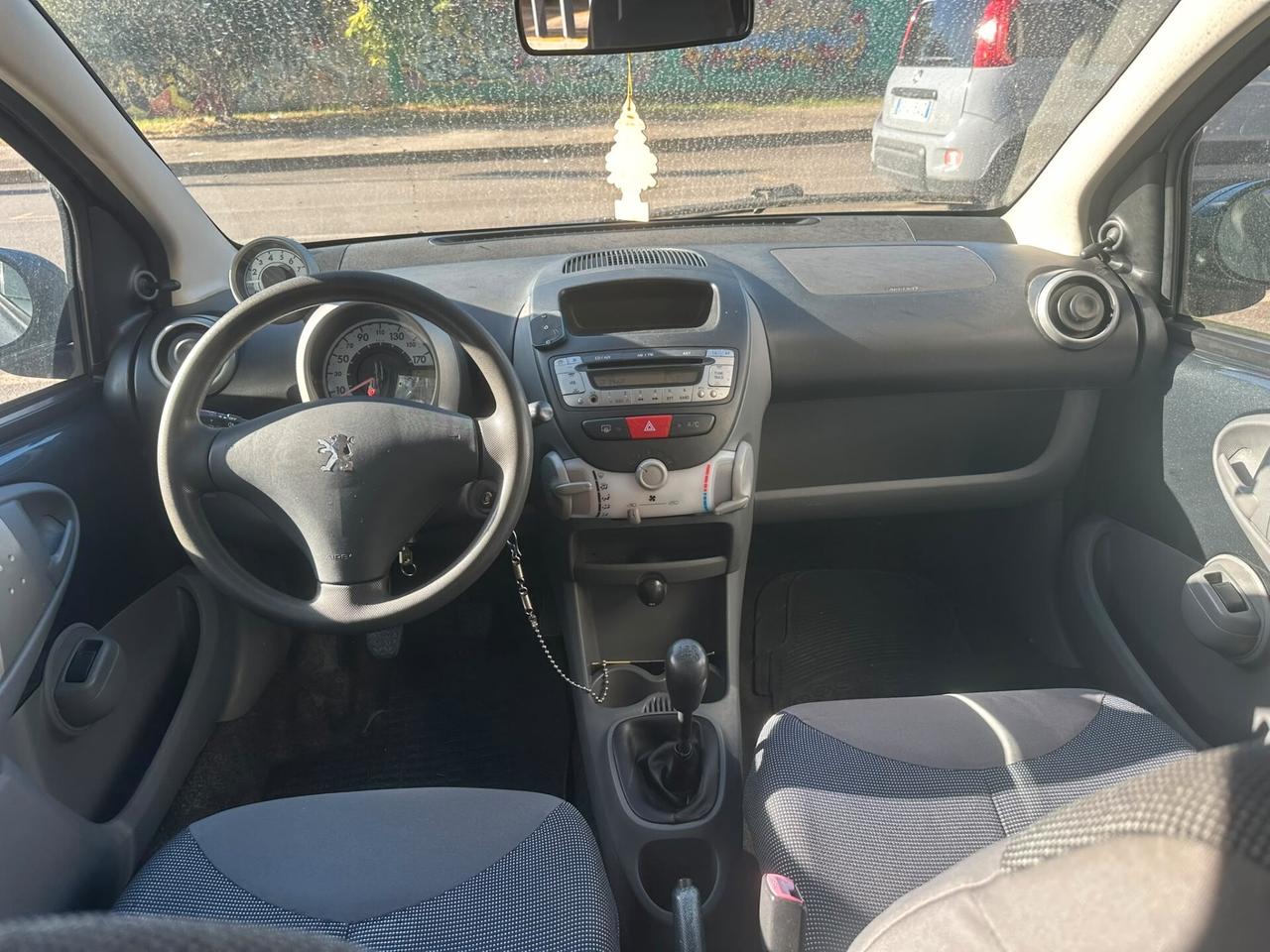 Peugeot 107 SWEET YEARS