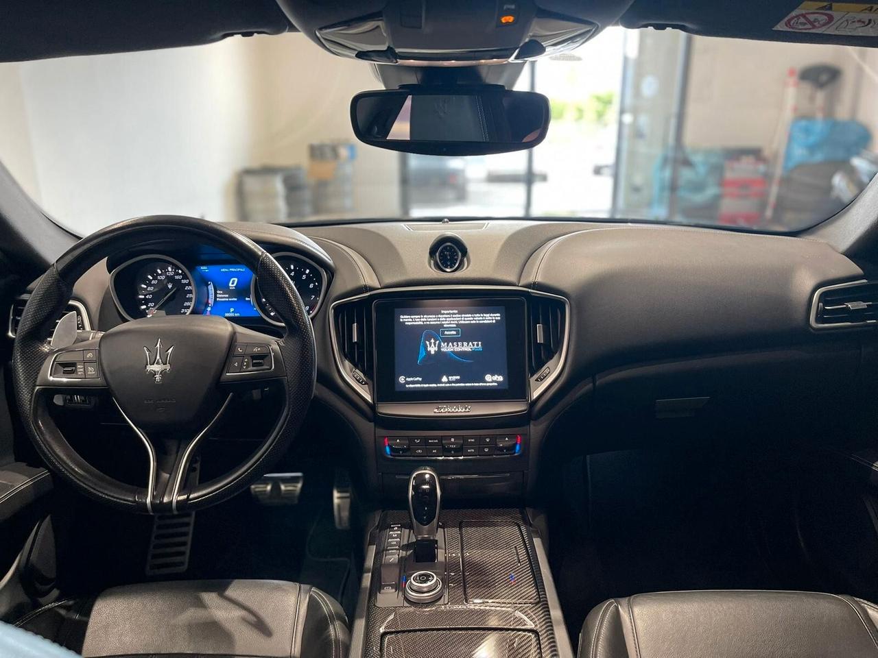 Maserati Ghibli V6 430 CV Q4 Nerissimo Edition