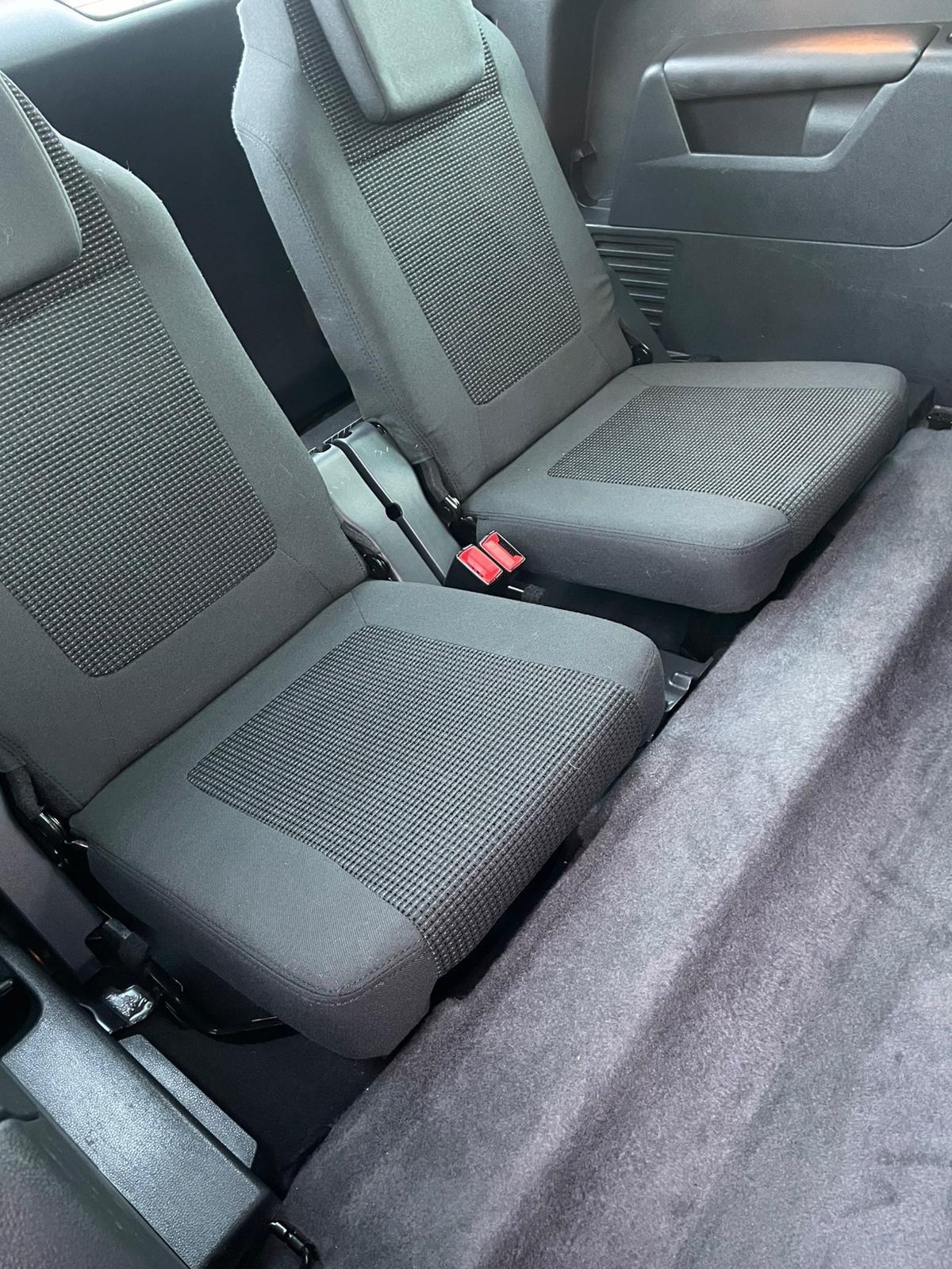 Peugeot 5008 1.6 HDi 7 POSTI Allure 12 MESI GARANZIA